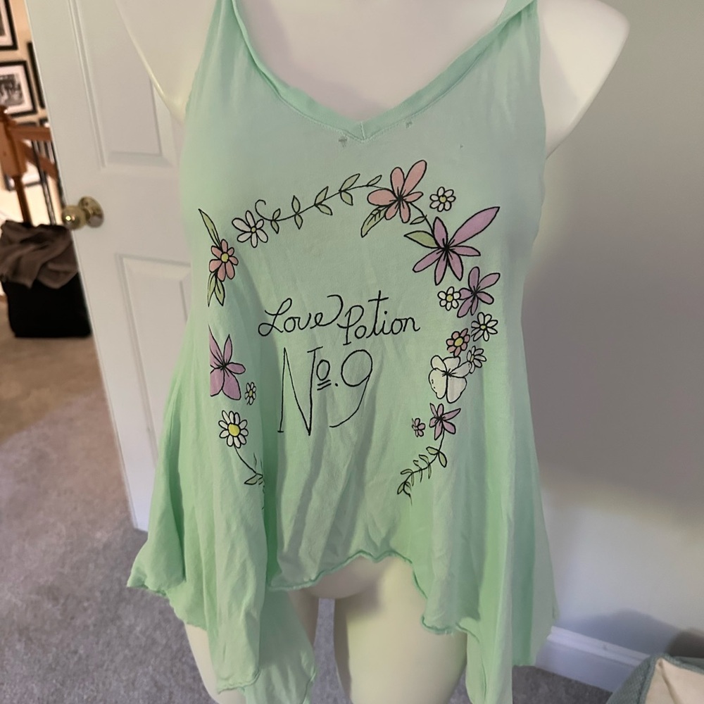 Distressed Wildfox Love Potion No.9 Mint Green Floral Swing Tank Top